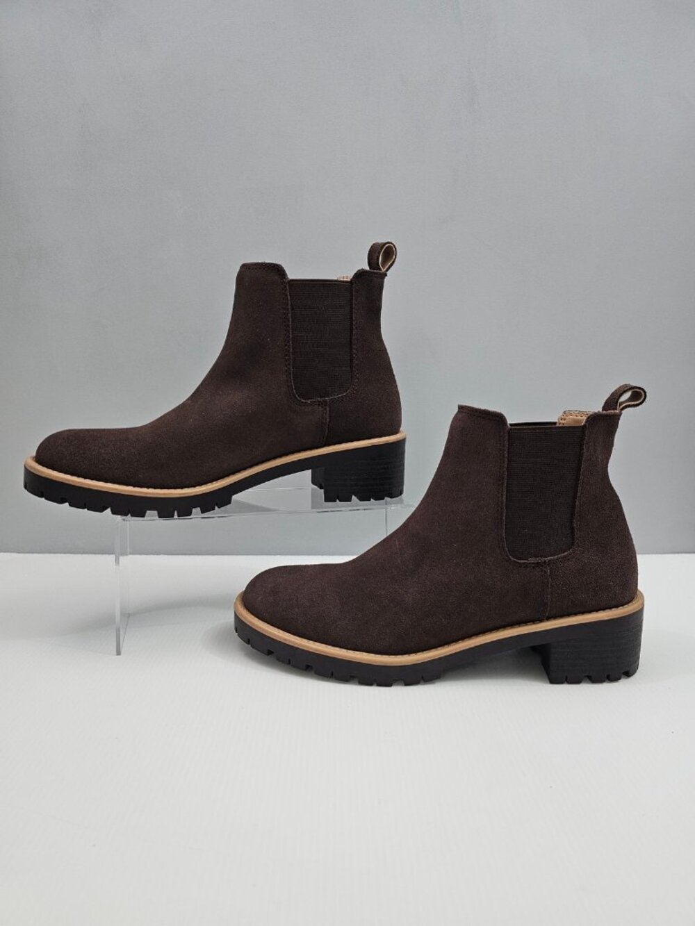 Blondo Matilda Waterproof Chelsea Ankle Boot Womens 9.5 Java Brown Suede NEW - Picture 2 of 13